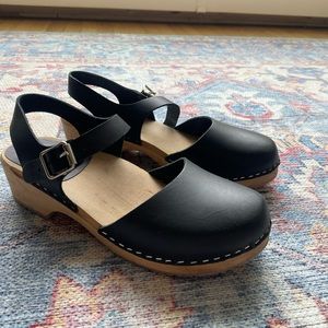 MIA Sofia Clogs- size 41